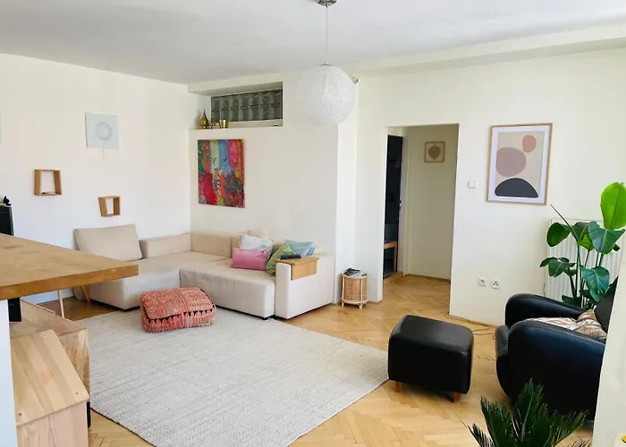 Amazing Apartment In City Center